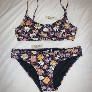 Madewell wildflower bikini. Sm top, Med bottom